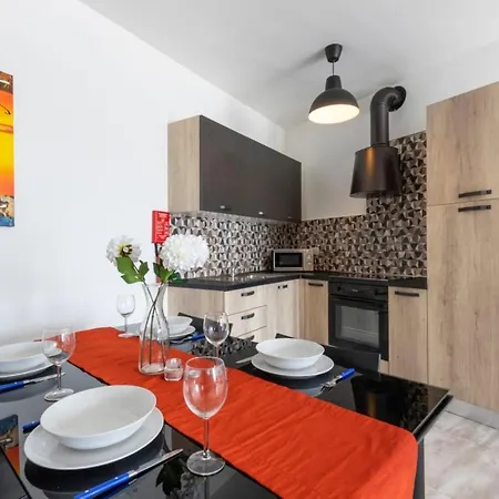 - Modern 2 Bedrooms Apt Nb 3 - Happy
