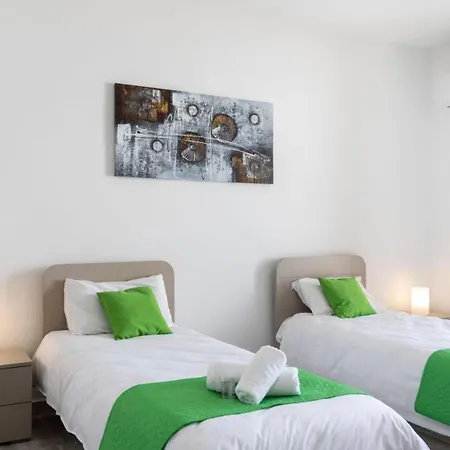 Apartment - Modern 2 Bedrooms Apt Nb 3 - Happy *