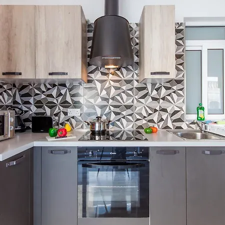 Apartment - Modern 2 Bedrooms Apt Nb 3 - Happy *